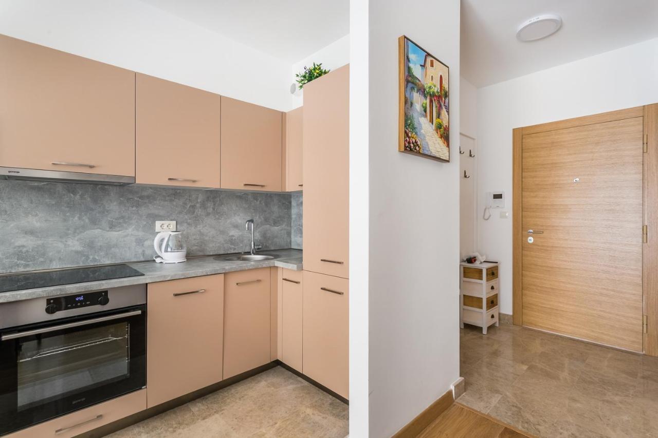Apartments Lm Residence Rafajlovići Eksteriør bilde